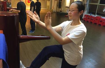 南昌臻傳詠春拳木人樁免費送