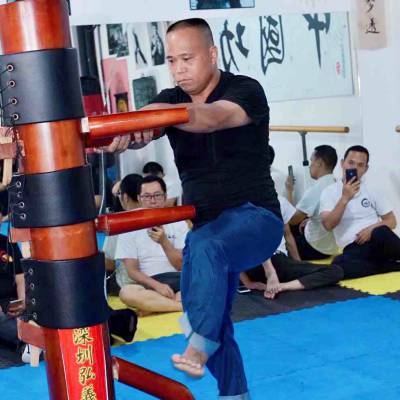 學拳練武有什么用 深圳弘義詠春拳館葉問系武館師傅親自教學