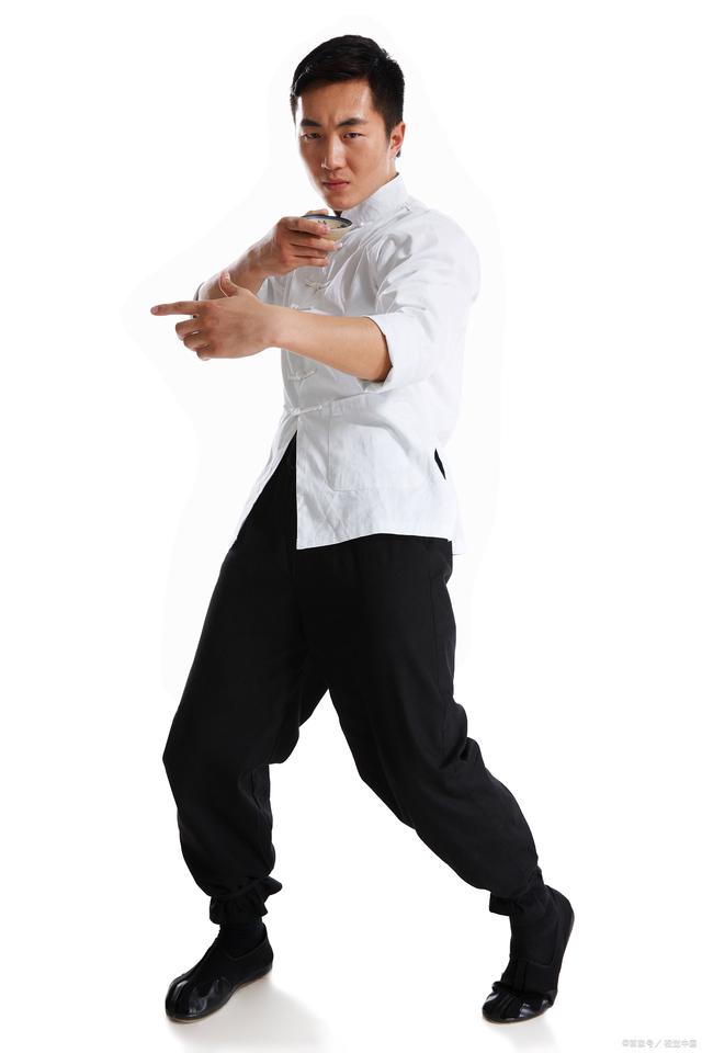 太極拳推手與詠春拳碌手和摸橋的異同分析